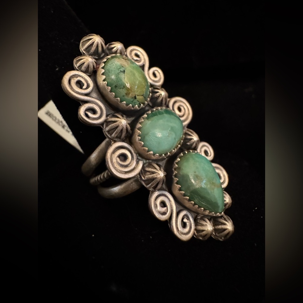Genuine Mojave Turquoise‎ Sterling Silver native style Statement Ring - Picture 7 of 9